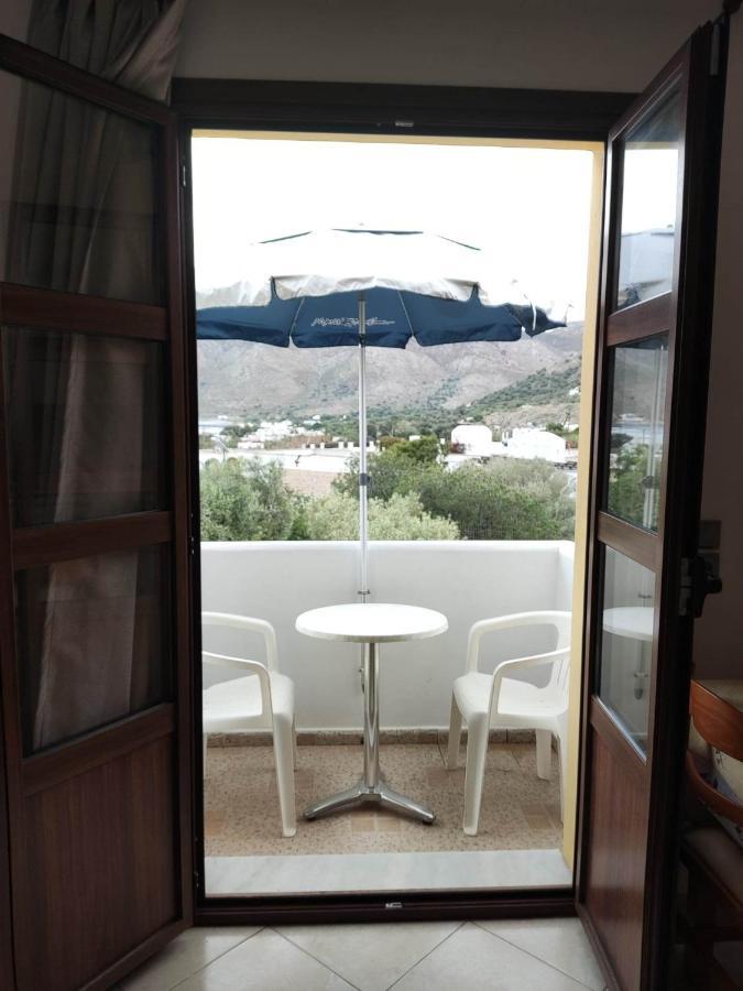 Livadia  Tilos Fantasy מראה חיצוני תמונה